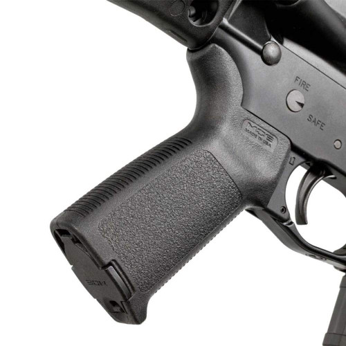 Пистолетная рукоятка Magpul MOE Grip для AR-15/M4 (полимер) черная фото 6